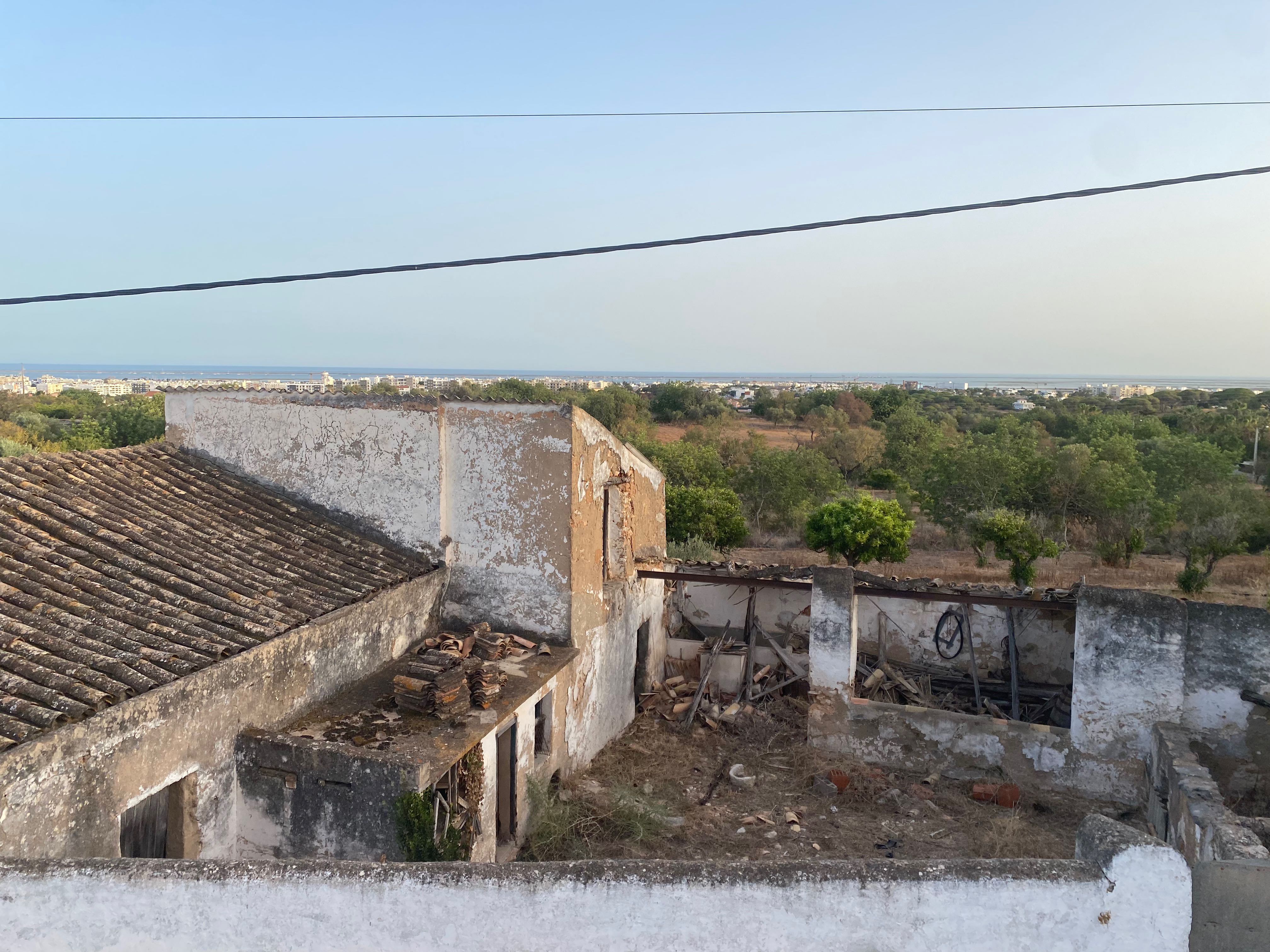 TH2023216, Two old houses to renovate