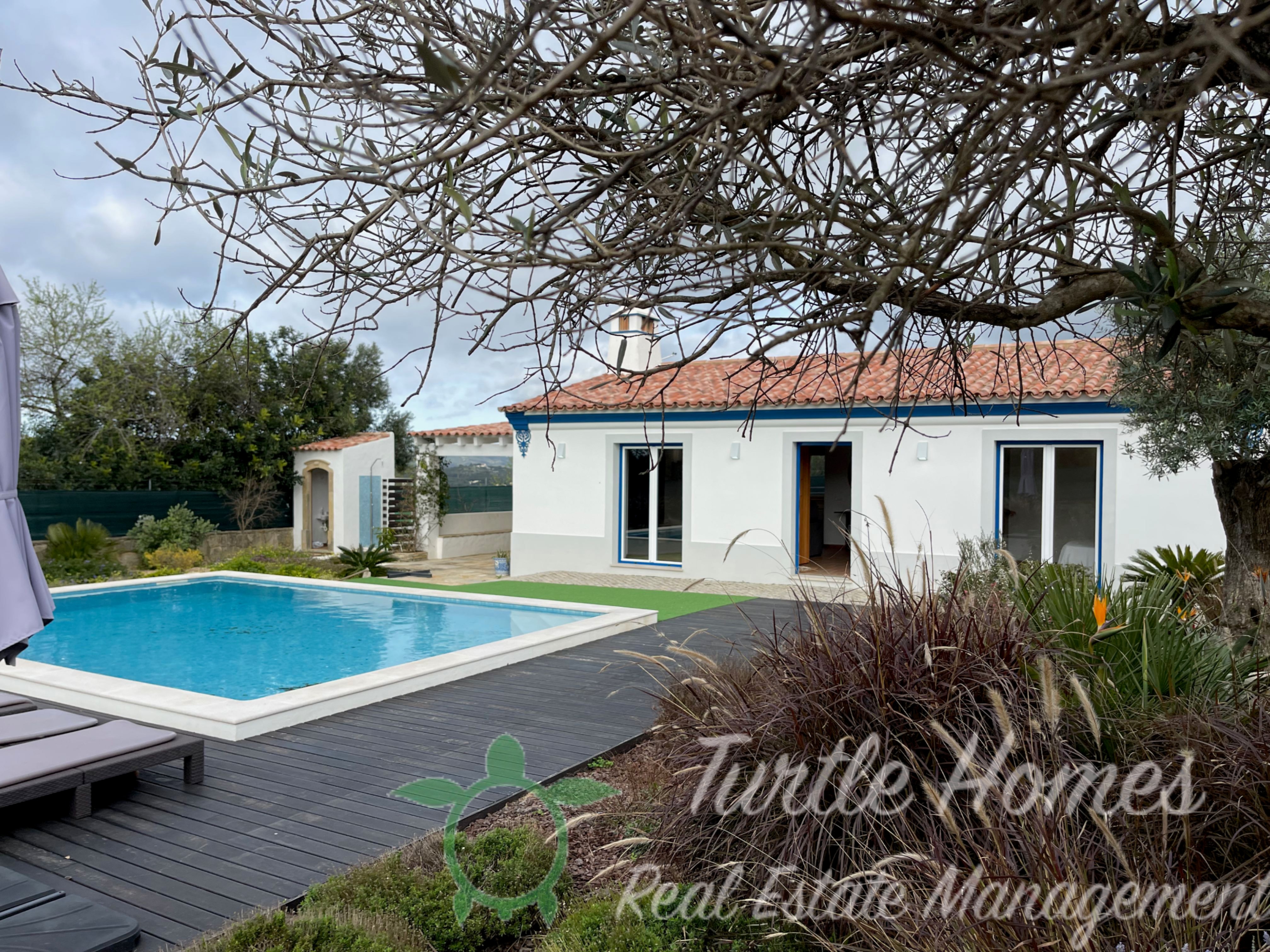 TH2023354, Detached property with pool